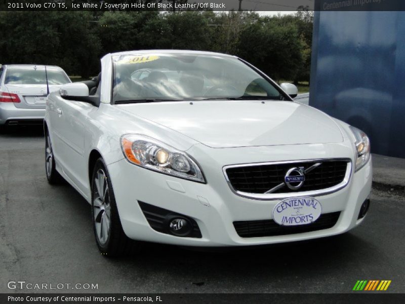 Ice White / Soverign Hide Off Black Leather/Off Black 2011 Volvo C70 T5