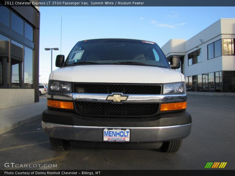 Summit White / Medium Pewter 2011 Chevrolet Express LT 3500 Passenger Van