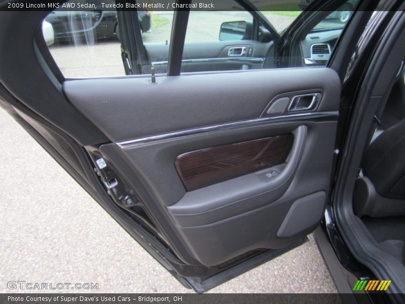 Tuxedo Black Metallic / Charcoal Black 2009 Lincoln MKS AWD Sedan