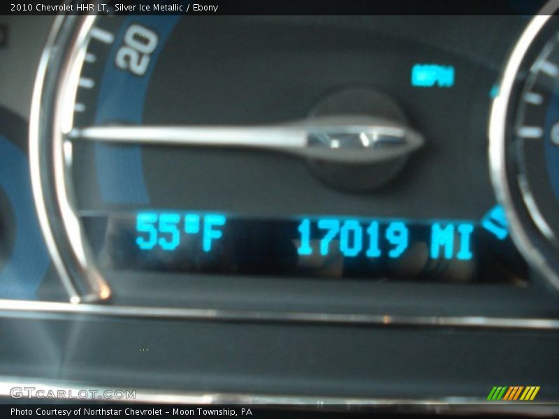 Silver Ice Metallic / Ebony 2010 Chevrolet HHR LT