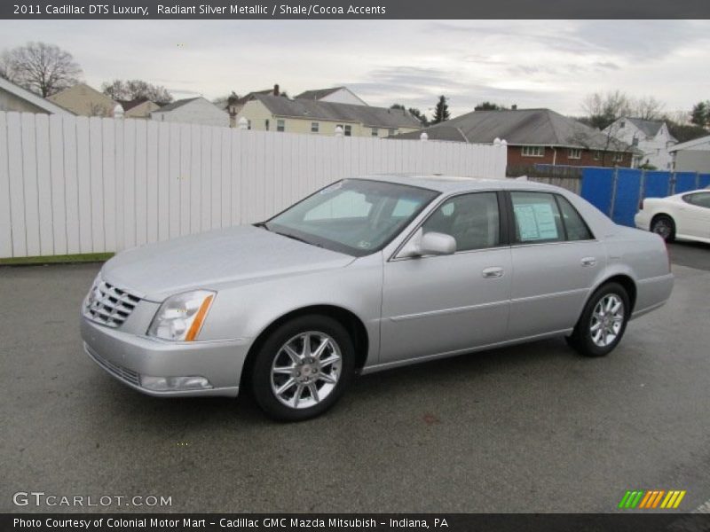 Radiant Silver Metallic / Shale/Cocoa Accents 2011 Cadillac DTS Luxury