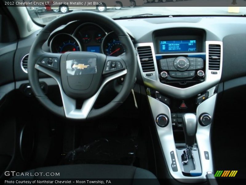 Silver Ice Metallic / Jet Black 2012 Chevrolet Cruze LT