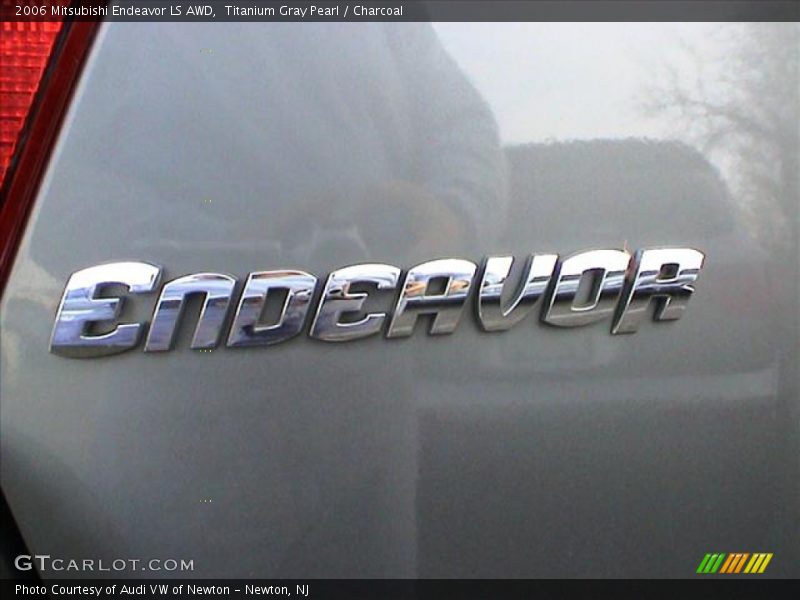  2006 Endeavor LS AWD Logo