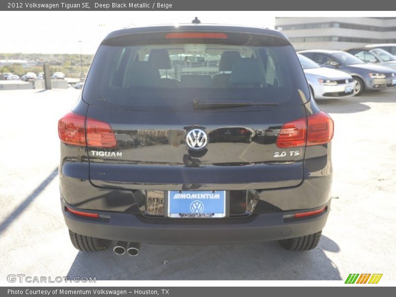 Deep Black Metallic / Beige 2012 Volkswagen Tiguan SE