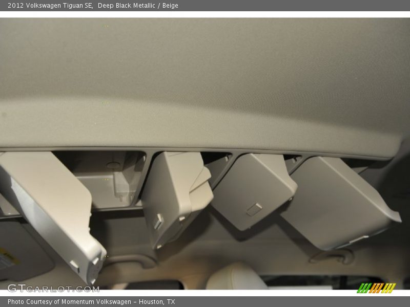 Deep Black Metallic / Beige 2012 Volkswagen Tiguan SE