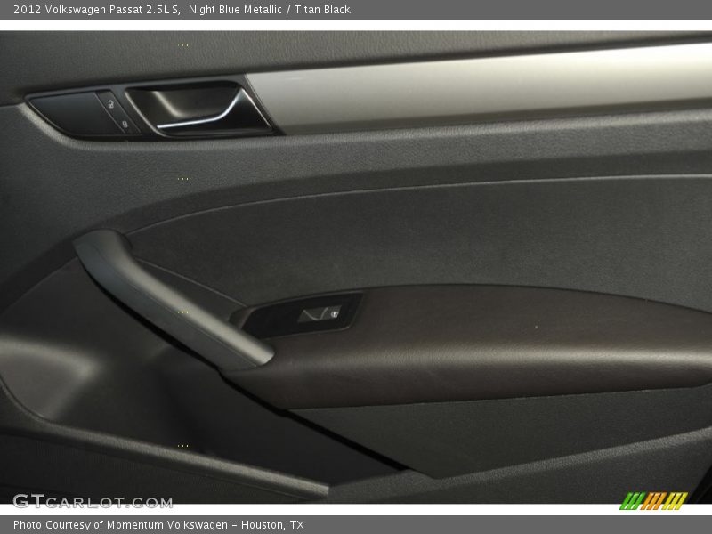 Night Blue Metallic / Titan Black 2012 Volkswagen Passat 2.5L S