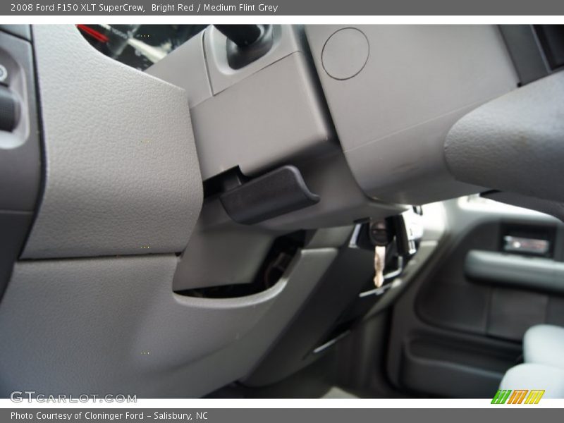 Bright Red / Medium Flint Grey 2008 Ford F150 XLT SuperCrew