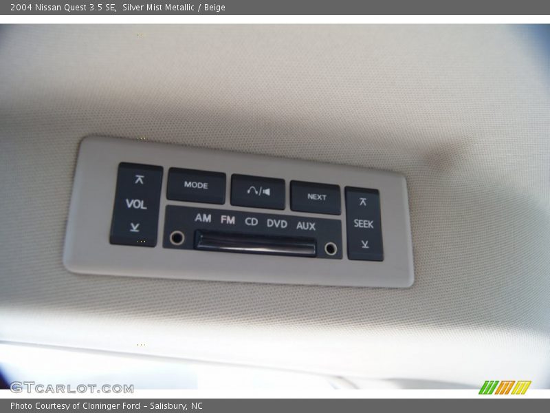 Silver Mist Metallic / Beige 2004 Nissan Quest 3.5 SE