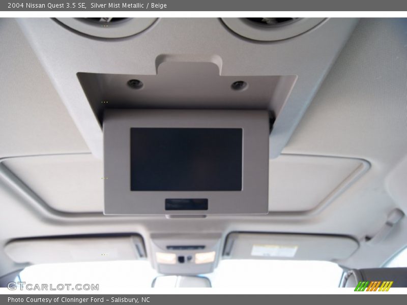 Silver Mist Metallic / Beige 2004 Nissan Quest 3.5 SE