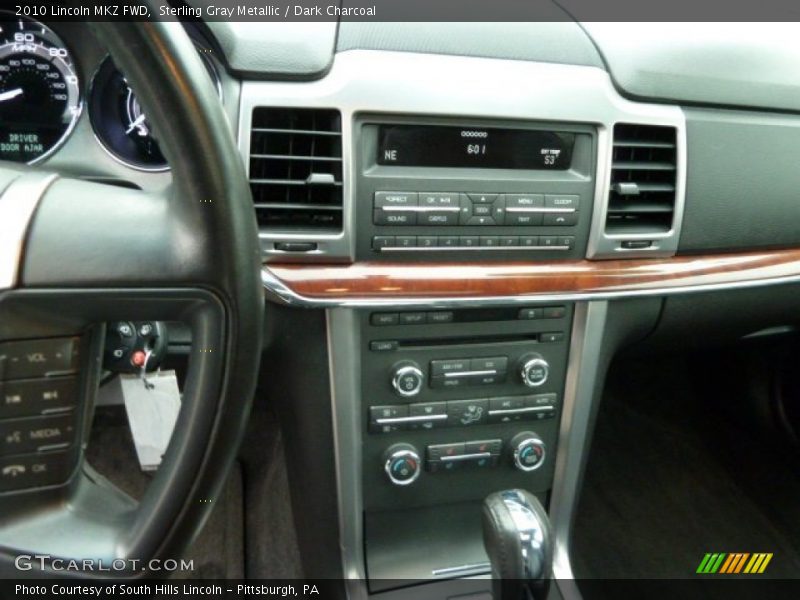 Sterling Gray Metallic / Dark Charcoal 2010 Lincoln MKZ FWD