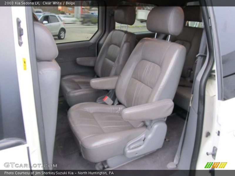 Clear White / Beige 2003 Kia Sedona LX