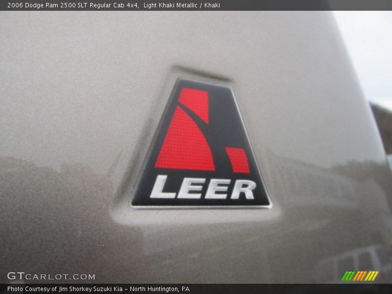 Light Khaki Metallic / Khaki 2006 Dodge Ram 2500 SLT Regular Cab 4x4