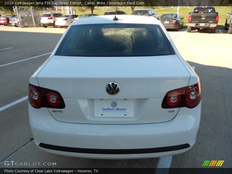 Candy White / Interlagos Plaid Cloth 2010 Volkswagen Jetta TDI Cup Street Edition