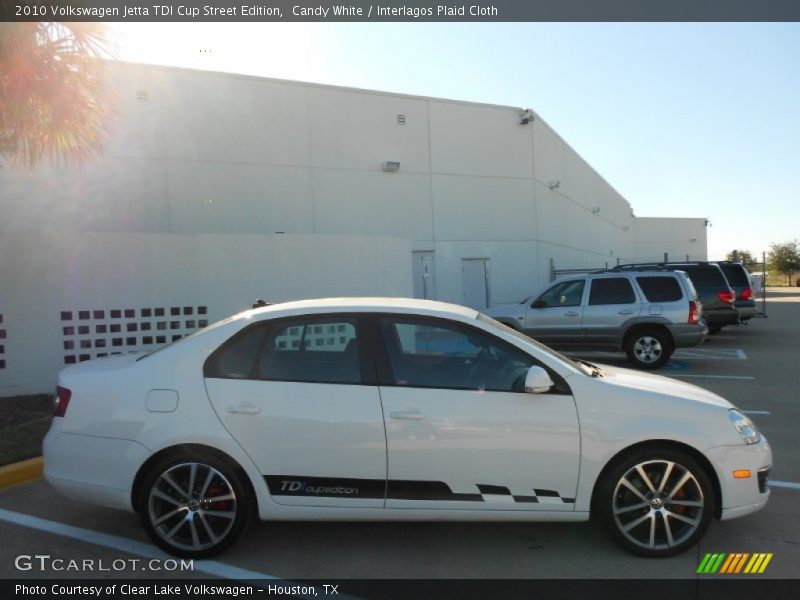 Candy White / Interlagos Plaid Cloth 2010 Volkswagen Jetta TDI Cup Street Edition