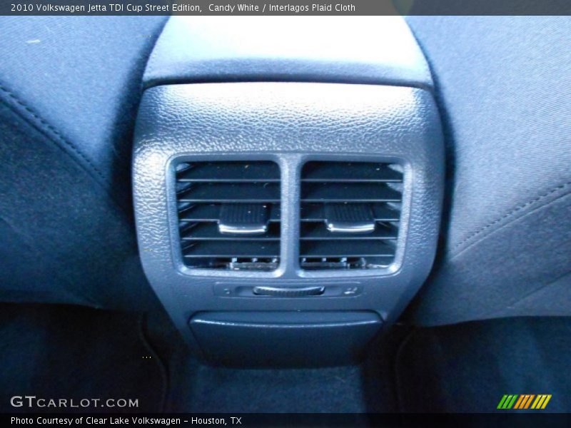 Candy White / Interlagos Plaid Cloth 2010 Volkswagen Jetta TDI Cup Street Edition