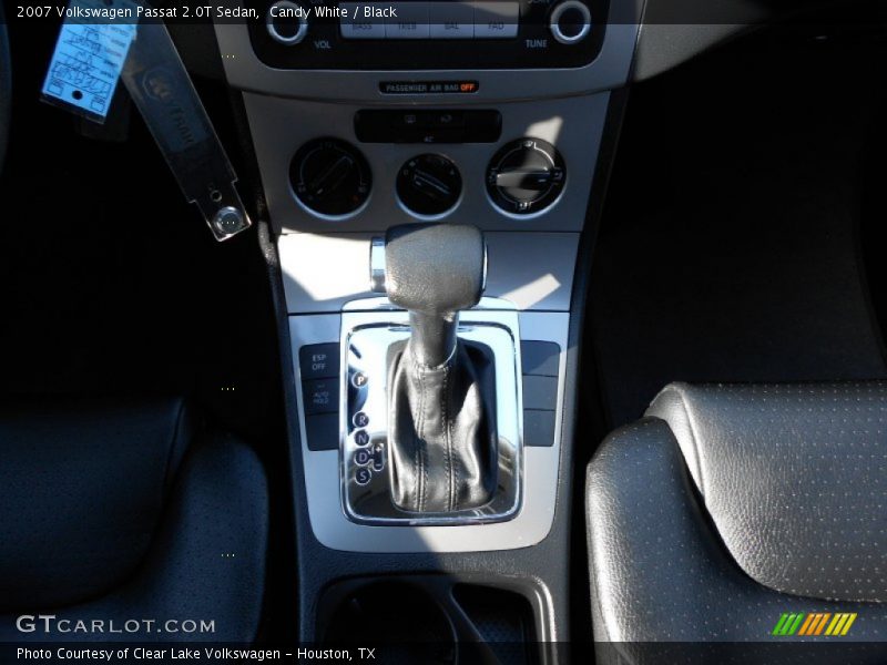 Candy White / Black 2007 Volkswagen Passat 2.0T Sedan
