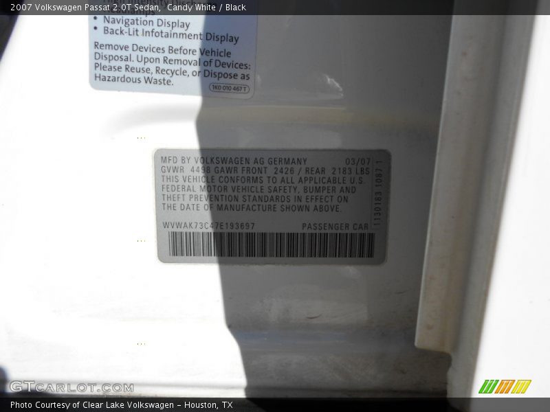 Candy White / Black 2007 Volkswagen Passat 2.0T Sedan