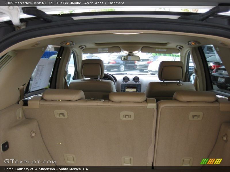 Arctic White / Cashmere 2009 Mercedes-Benz ML 320 BlueTec 4Matic
