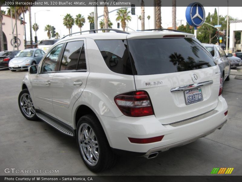 Arctic White / Cashmere 2009 Mercedes-Benz ML 320 BlueTec 4Matic