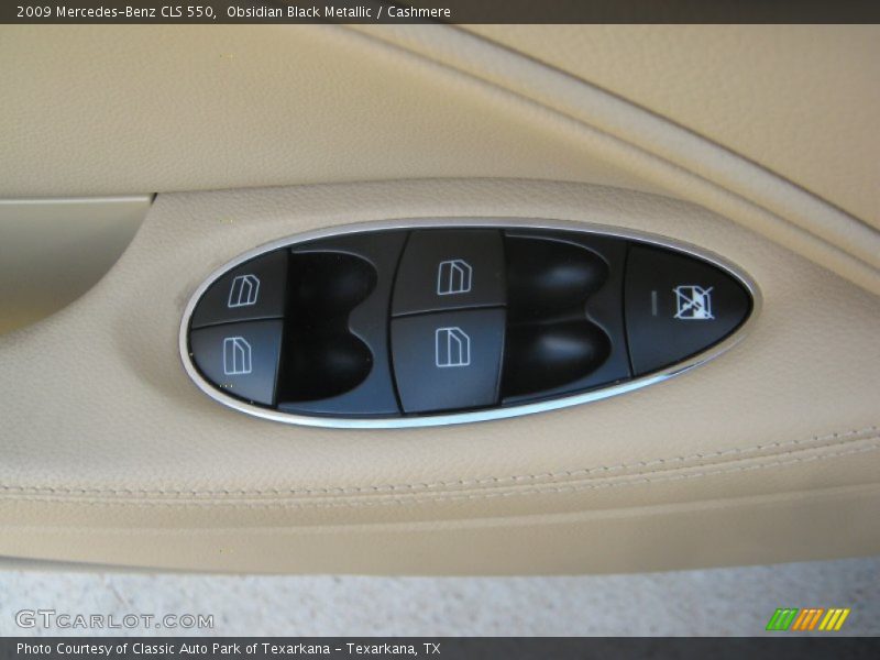 Obsidian Black Metallic / Cashmere 2009 Mercedes-Benz CLS 550