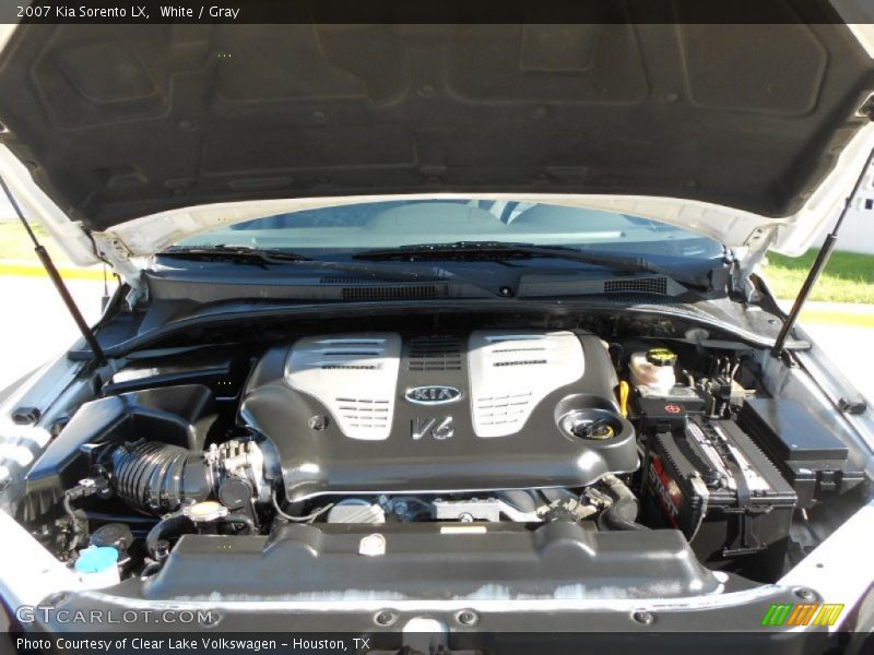 White / Gray 2007 Kia Sorento LX