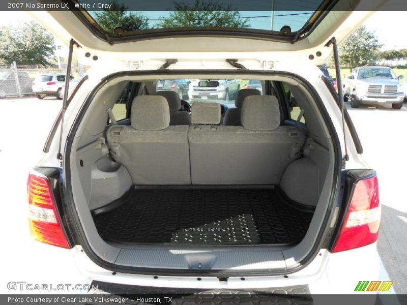 White / Gray 2007 Kia Sorento LX