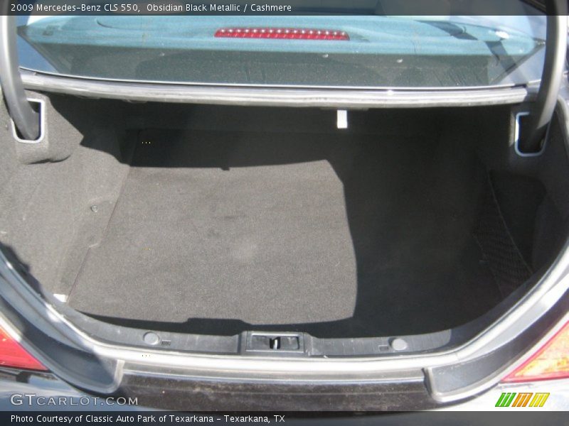 Obsidian Black Metallic / Cashmere 2009 Mercedes-Benz CLS 550