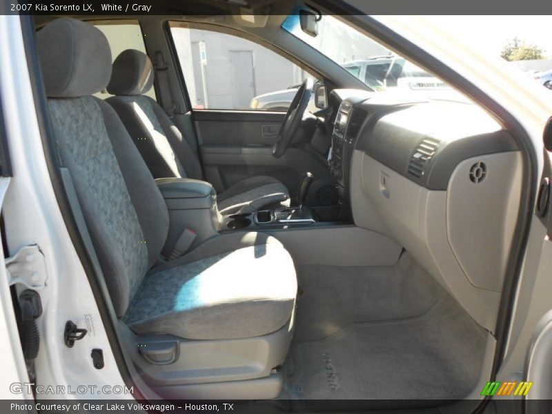 White / Gray 2007 Kia Sorento LX