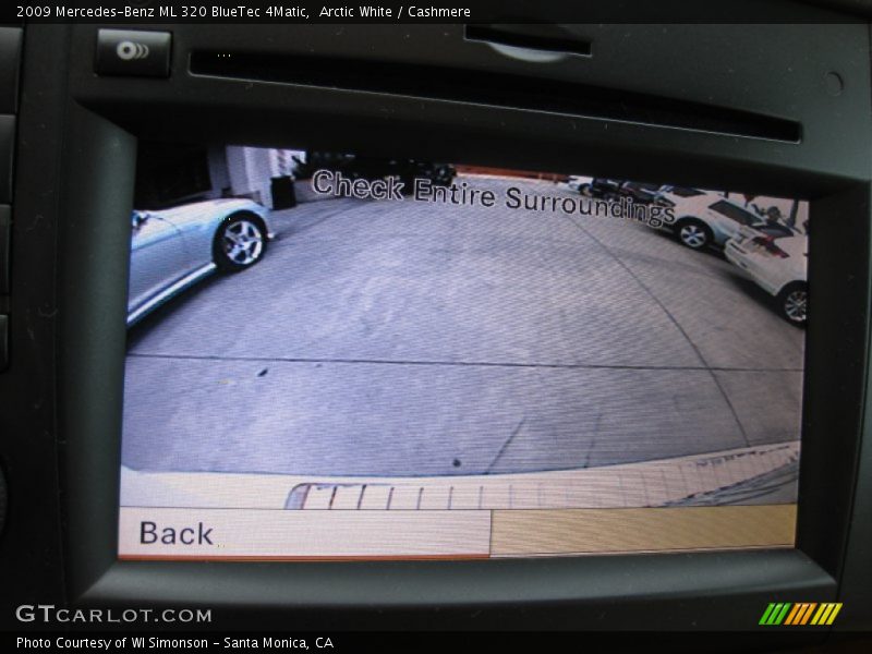Arctic White / Cashmere 2009 Mercedes-Benz ML 320 BlueTec 4Matic