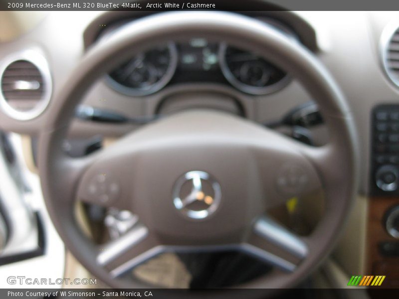 Arctic White / Cashmere 2009 Mercedes-Benz ML 320 BlueTec 4Matic