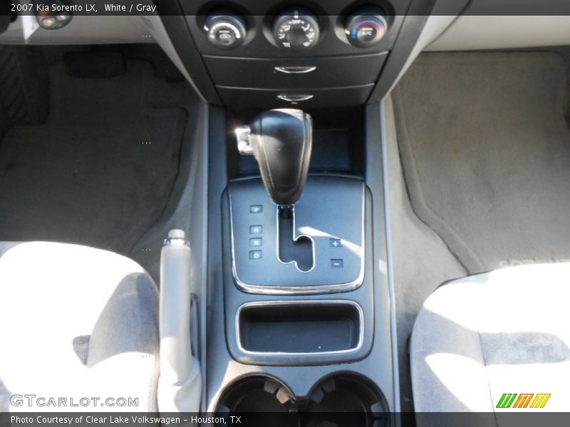 White / Gray 2007 Kia Sorento LX