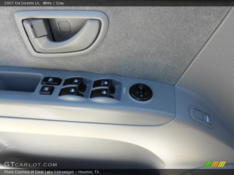 White / Gray 2007 Kia Sorento LX