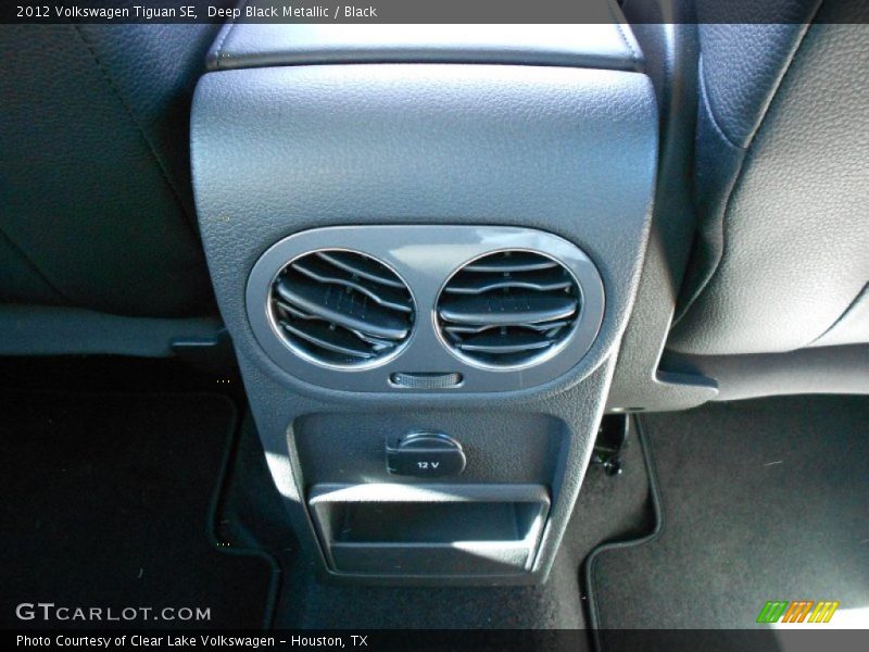 Deep Black Metallic / Black 2012 Volkswagen Tiguan SE