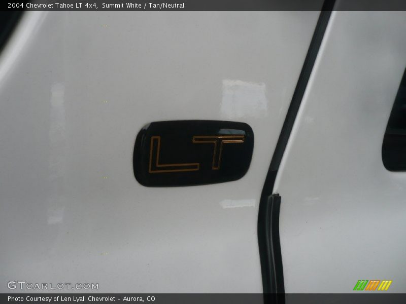 Summit White / Tan/Neutral 2004 Chevrolet Tahoe LT 4x4