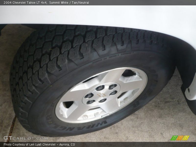 Summit White / Tan/Neutral 2004 Chevrolet Tahoe LT 4x4