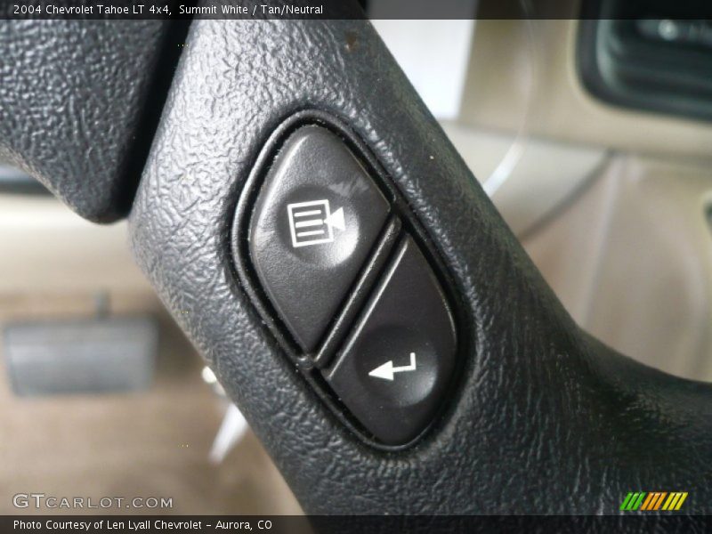 Summit White / Tan/Neutral 2004 Chevrolet Tahoe LT 4x4