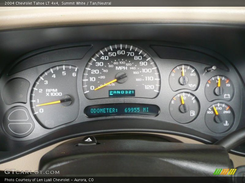 Summit White / Tan/Neutral 2004 Chevrolet Tahoe LT 4x4