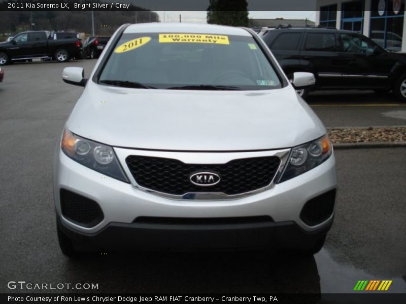Bright Silver / Gray 2011 Kia Sorento LX