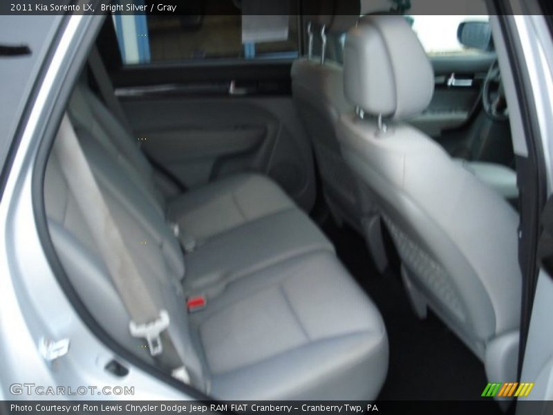Bright Silver / Gray 2011 Kia Sorento LX