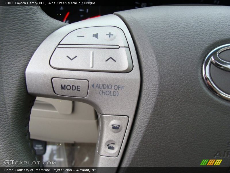 Aloe Green Metallic / Bisque 2007 Toyota Camry XLE