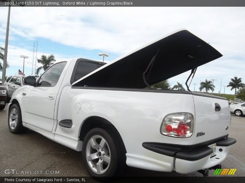 Oxford White / Lightning Graphite/Black 2001 Ford F150 SVT Lightning