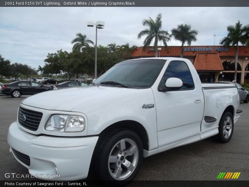 Front 3/4 View of 2001 F150 SVT Lightning