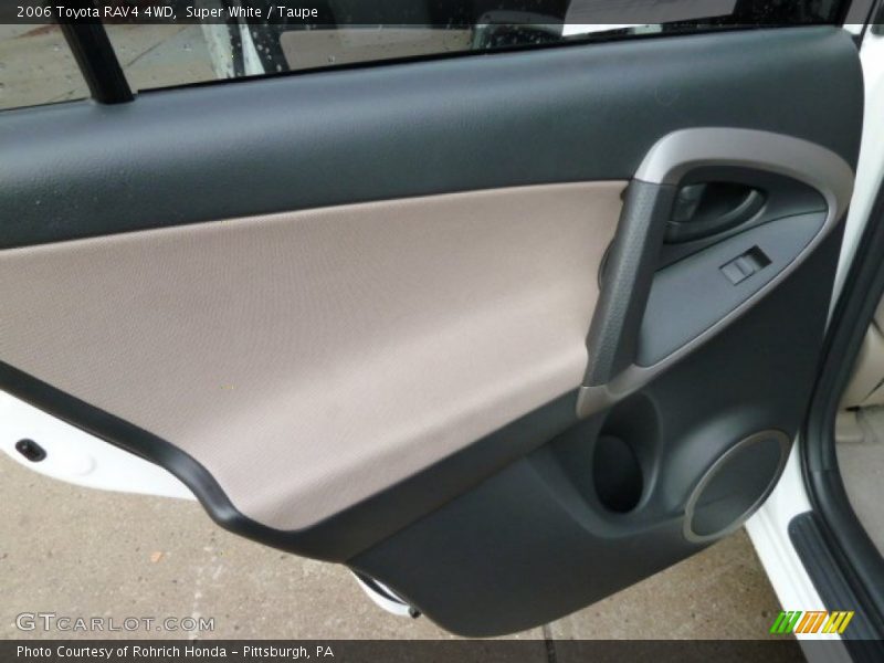 Super White / Taupe 2006 Toyota RAV4 4WD