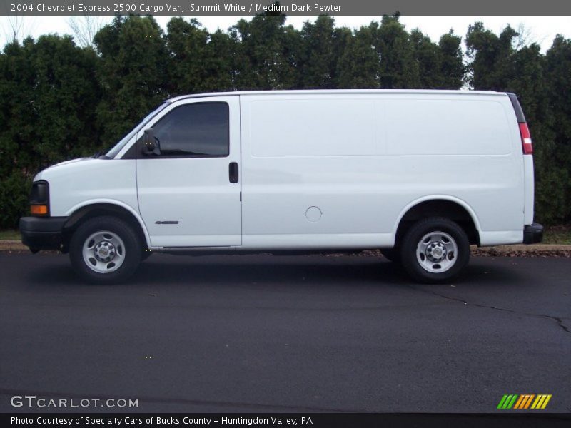 Summit White / Medium Dark Pewter 2004 Chevrolet Express 2500 Cargo Van