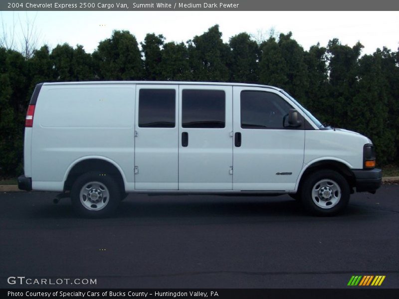 Summit White / Medium Dark Pewter 2004 Chevrolet Express 2500 Cargo Van