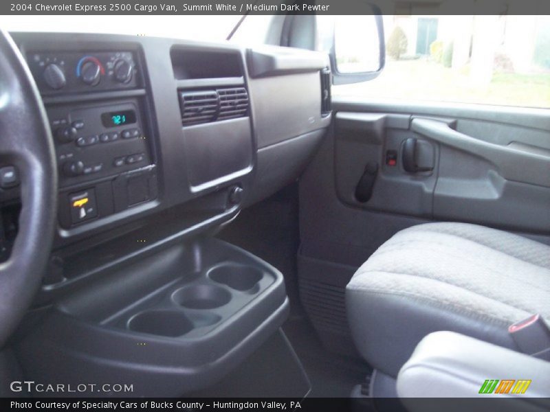 Summit White / Medium Dark Pewter 2004 Chevrolet Express 2500 Cargo Van