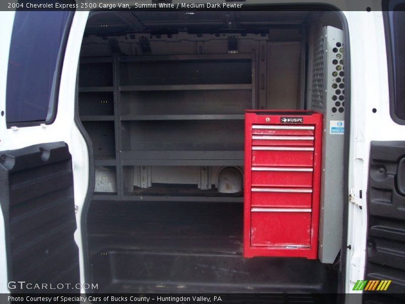 Summit White / Medium Dark Pewter 2004 Chevrolet Express 2500 Cargo Van