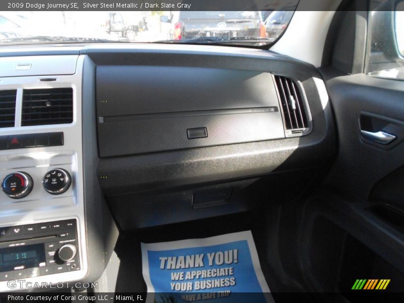 Silver Steel Metallic / Dark Slate Gray 2009 Dodge Journey SE