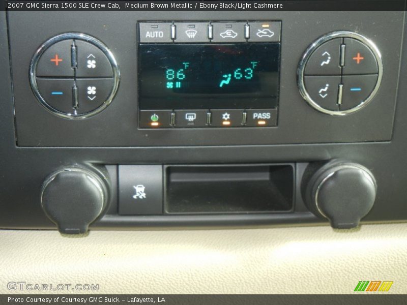 Medium Brown Metallic / Ebony Black/Light Cashmere 2007 GMC Sierra 1500 SLE Crew Cab