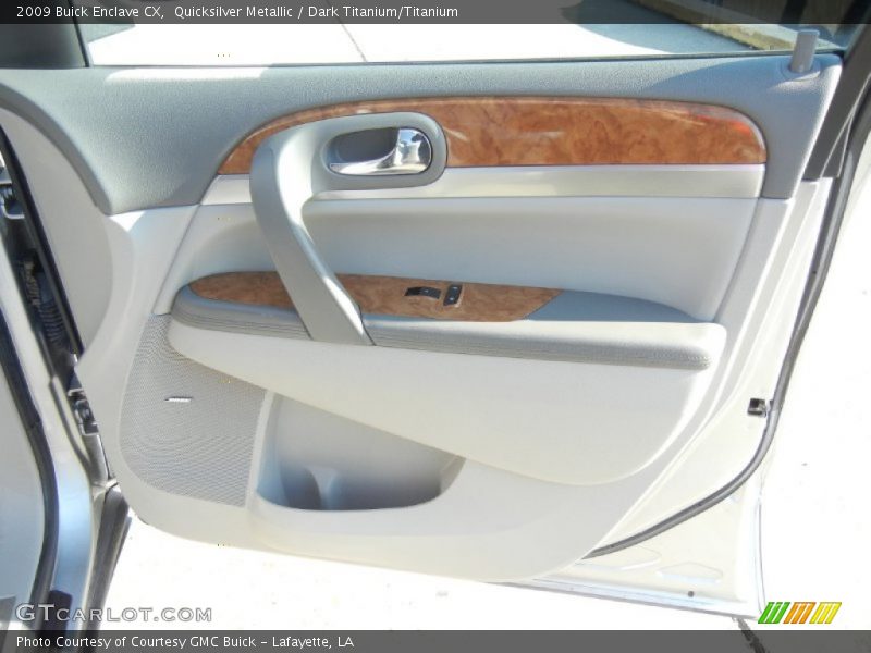 Quicksilver Metallic / Dark Titanium/Titanium 2009 Buick Enclave CX
